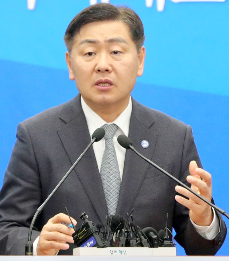 ▲ 김관영 도지사는 “대광법 개정은 전북특별자치도의 교통 기반을 확충하는 동시에 국가균형발전을 위한 필수 과제를 해결하는 중요한 성과”