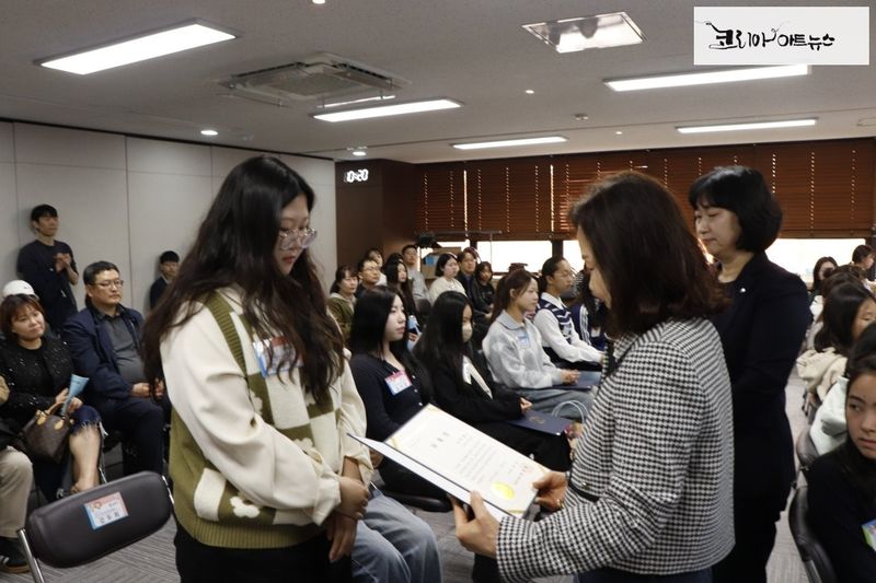 ▲ 지난 12일 제13기 위촉식 개최…초등학생부터 대학생까지 연령대 다양
