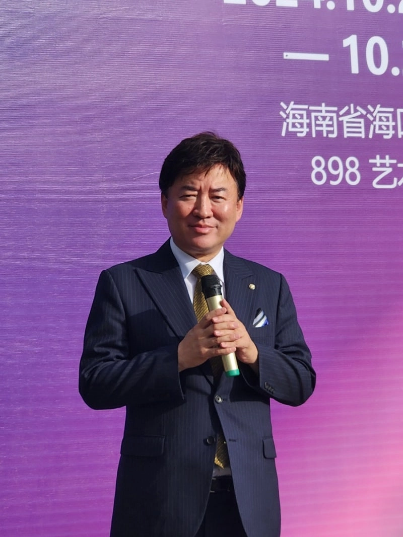아트포럼인터내셔널 하정민 회장