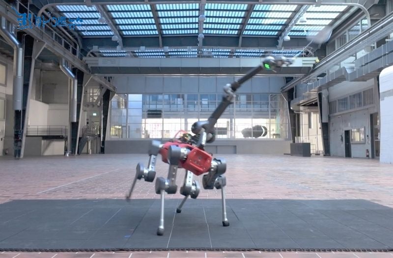 [AI TECH] 배드민턴 로봇, 애나말(ANYmall)-D...AI 반복 학습으로 알아서 스스로 