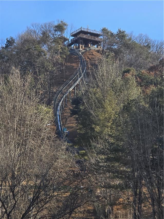 모노레일 공사 현장 사진