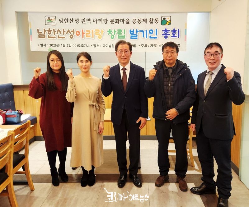 좌)김예진이사, 이해인이사장, 김태섭이사, 변효영감사, 임정수감사.