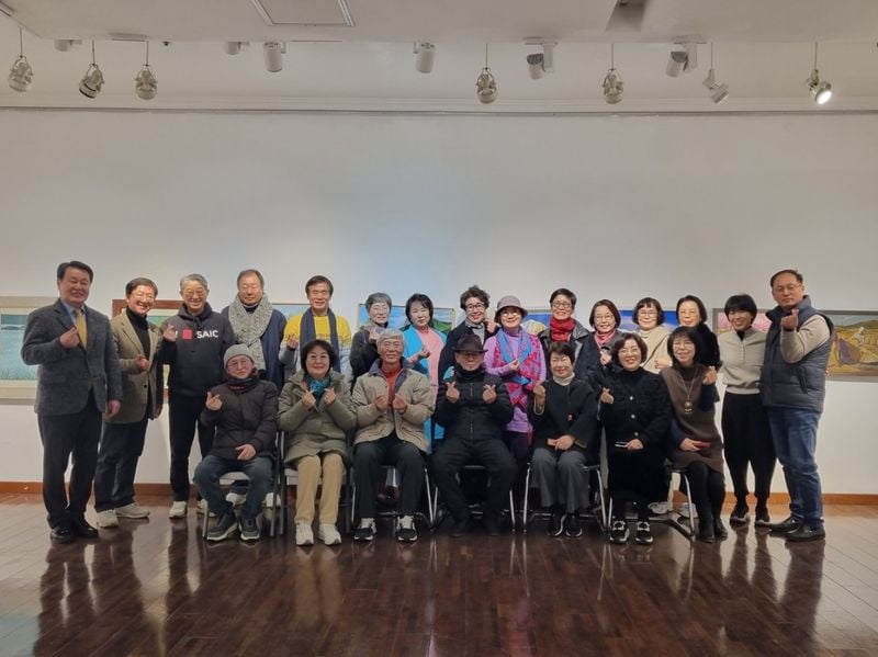 일맥전 전시회원 모습  (사진: 일맥회 제공)