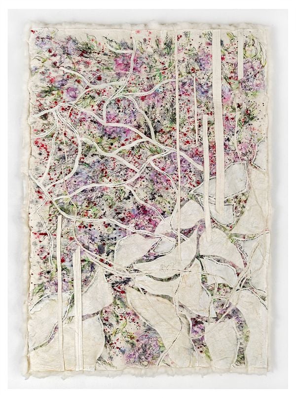 틈_흩어지다 80×120cm 펜, 잉크, 파스텔, 목탄, 배접광목천, 솜, 재봉 2022