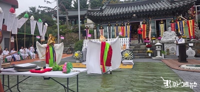 환생이라 불린/임영숙사진:임영숙