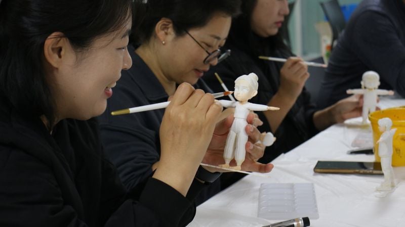 2025년 ○○○ 실험실(엄마들의 언리얼한 디지털 반란 창고)