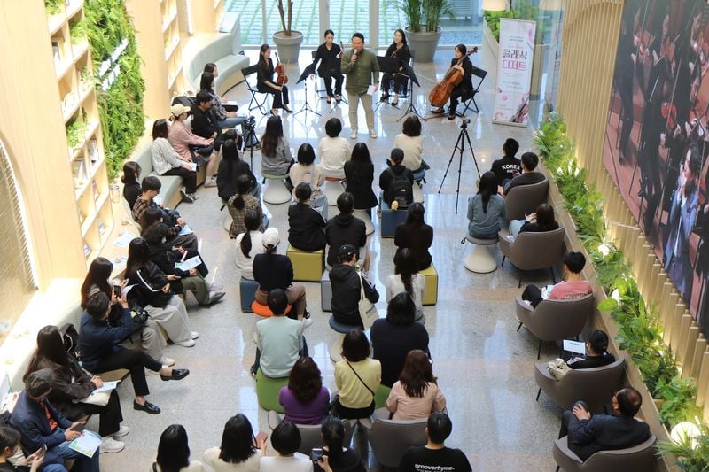 청주시립교향악단 도서관서 특별한 클래식 무대 운영 사진