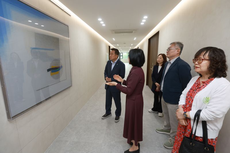 故조병현 작가 작품 기증식-2