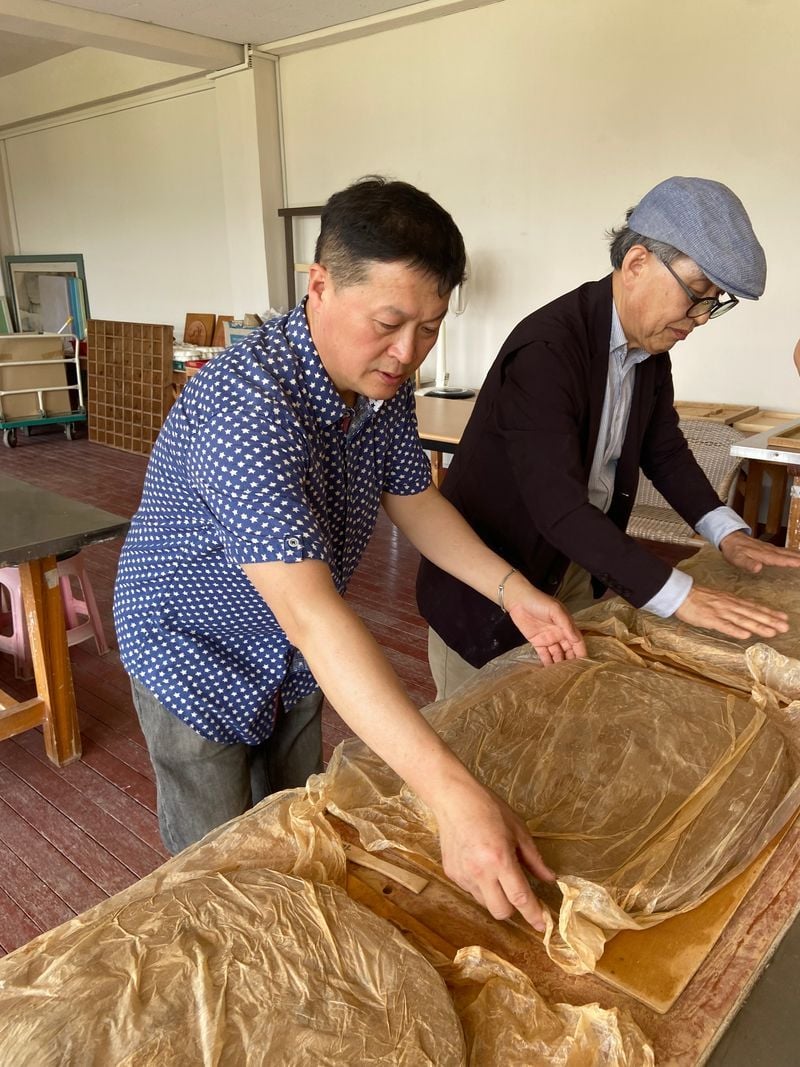 오의석 교수와 함께 영화배우 황정리 풋프린팅 제작