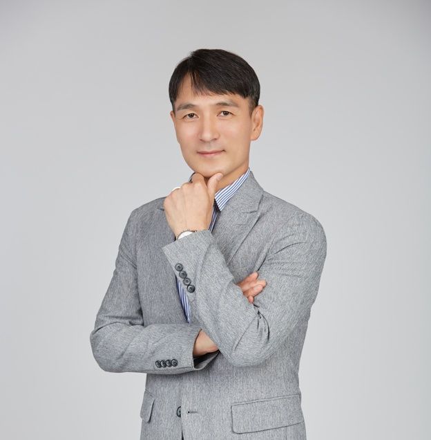 한국산업안전저널 발행인, 컬쳐스탠드 대표 / <왜 위험을 보지 못할까>, <SAFETY> , <나다움> 저자
