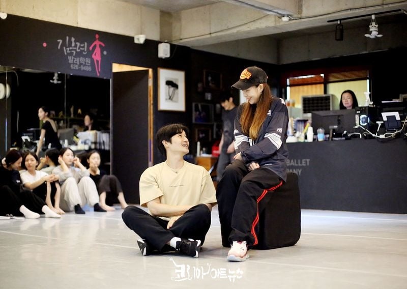 극중 학도병인 영호(조상웅), 옥단이(가수골드)는 서로 사랑하는 사이다. 전쟁이라는 현실에 서로를 떠나보내야 하지만 믿고 기다리겠다는 옥단이(가수골드)의 가슴아픈 상황을 촬영한 장면