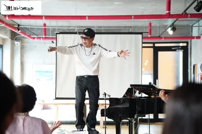 [TV-KAN: 단독 스페셜 영상] 왜 조영남은 의자 위에 올라갔나 ?