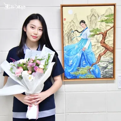 주니어 모델 이루하, 예술의 날개를 펼치다 — 계원예중 미술전시회에서 빛난 다재다능한 작품 세계