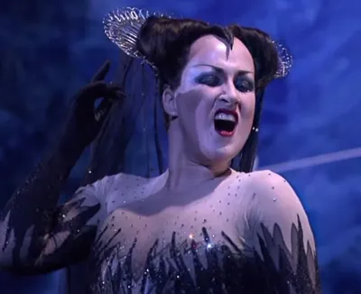 [지영순의 삼삼한 음악이야기 22] 하늘을 가르는 목소리 – 디아나 담라우, 빛으로 노래하다