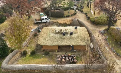 전통 기법으로 초가 지붕 잇는다… 충북농기원 새 단장