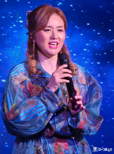 가수 유리(URI), 여덟 번째 싱글 앨범 <블루투스 사랑> 발표