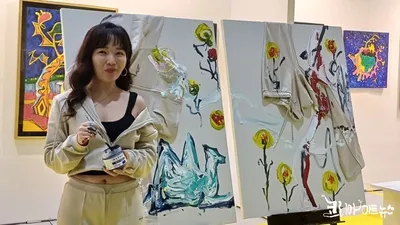 “낙타의 혹처럼 버티며… 윤송아, 관람객에 위로 전하다”