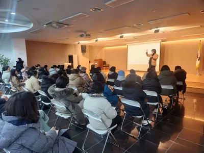 충북문화재단, 「그림책정원 1937」개관 앞두고 그림책 특강 성료