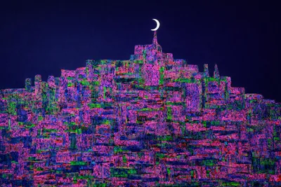 루시진 개인전 ‘나의 우주_해방촌 위에 뜬 달’… 압축된 서울의 밤, 달 아래 남은 감정의 자리