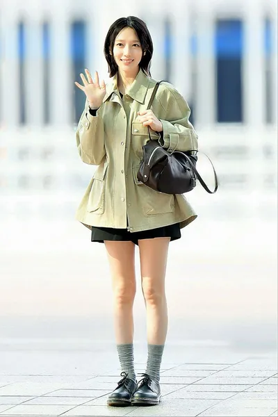 [화보사진] 배우 표예진,  청순+트렌디 공항패션 화제