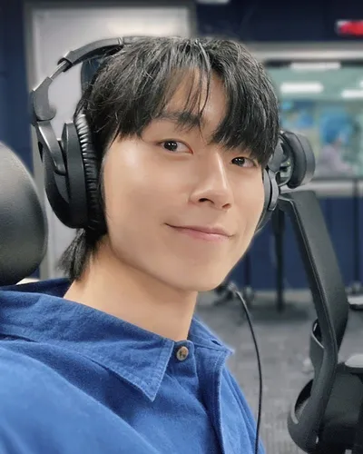 윤대천 신곡 ‘해질녘 길을 걷다 보면’ — 세대를 잇는 감성의 협업