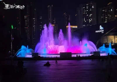 [KAN: 현장취재] 고양시 일산 호수공원 노래하는분수대 화려한 분수쇼 선보여