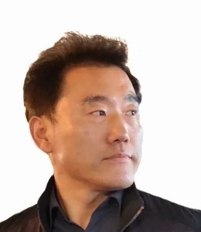 [신간 소개]  황주현 시집,『나는 나를 조립 중이다』
