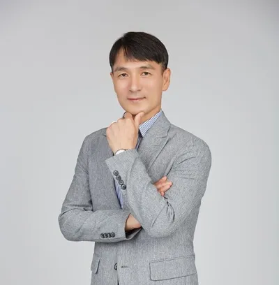 [변화와 성장 칼럼] 내 삶을 태우는 불길, '적의(敵意)'라는 감옥을 부숴라