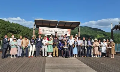 [현장 취재] ‘아중호수 저녁노을을 빛내는 120인 특별 시화전’ 개막