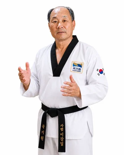 [이강일 칼럼] 태권도경기 ’발펜싱’ 지도자, 선수도 모르는 점수제 ‘톡톡톡‘ 이대로?